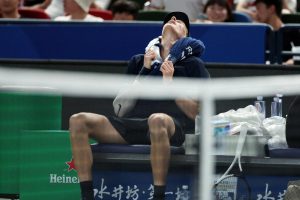 Jannik Sinner abandonne face à Tallon Griekspoor au troisième tour du Masters 1000 de Shanghai