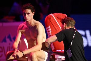 La galère continue pour Ugo Humbert, blessé au dos à Bâle et très incertain pour le Rolex Paris Masters