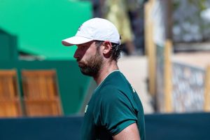 Quentin Halys bat Mackenzie McDonald et atteint le 2e tour à Shanghai