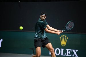 Sur une balle de double break pour Medvedev contre Sonego, une erreur d&rsquo;arbitrage corrigée avec l&rsquo;aide de la vidéo