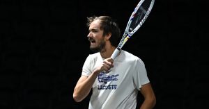 Tennis – ATP – Rolex Paris Masters : Medvedev facile, Fonseca a dû s’employer