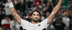 VIDEO. Tennis : « Le conte de fées ! » Exploit de Valentin Vacherot qui élimine Novak Djokovic et se qualifie en finale à Shanghai