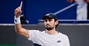 Vacherot, 204e mondial, domine Djokovic et jouera le titre! – rts.ch