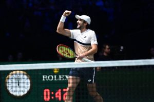 Valentin Vacherot poursuit sa belle série et file en quarts de finale du Rolex Paris Masters