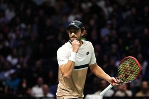Valentin Vacherot sort à nouveau vainqueur de son duel face à Rinderknech au Rolex Paris Masters