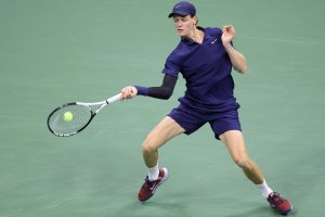 Victorieux à Pékin, Jannik Sinner se rapproche de Carlos Alcaraz au classement ATP