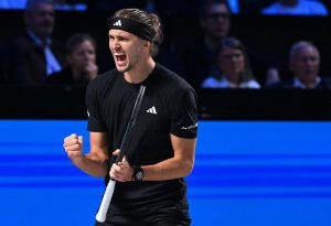 Zverev s’offre Medvedev et file en demi-finale pour un nouveau choc face à Sinner