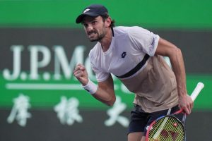 grâce à ses exploits à Shanghai, Valentin Vacherot intègre le Top 100 et s&rsquo;offre une demie contre Djokovic