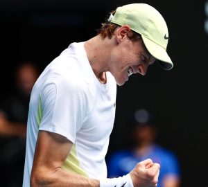 À l&rsquo;inverse d&rsquo;Alcaraz, Sinner ne perd pas contre un rival moins fort que lui