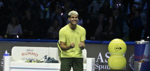 ATP – Finals > Alcaraz : « J&rsquo;ai vraiment du mal à le croire, mais je dirais que Sinner est le favori »