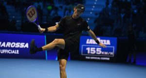 ATP – Finals > De Minaur à un journaliste après sa défaite contre Sinner : « Euh… C&rsquo;est une question difficile à poser, car cela donne l&rsquo;impression que mon meilleur niveau n&rsquo;est pas suffisant à vos yeux »