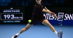 ATP Finals : Jannik Sinner impressionne dès ses débuts face à Félix Auger-Aliassime