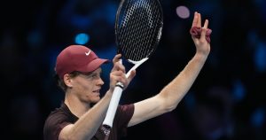 ATP Finals: Jannik Sinner se joue d&rsquo;Alexander Zverev et assure sa place en demi-finales
