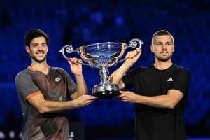 « Cette année a été complètement folle », la paire Cash/Glasspool assurée de terminer la saison en tête du classement ATP de double