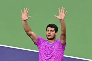 Connors tacle Alcaraz et les exhibitions organisées en décembre • TennisTemple