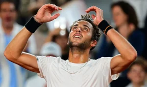 Etcheverry signe l’un des exploits les plus fous depuis Blake-Querrey en 2007 • TennisTemple