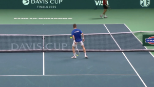 France > Moutet disjoncte et confond Coupe Davis et exhibition, attention au retour de bâton…