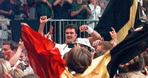 « Il y a du Julien Hoferlin dans Steve Darcis » : héros de Belgique – France 1997 en Coupe Davis, Christophe Van Garsse replonge dans ses souvenirs