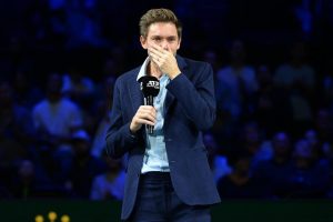 Les larmes aux yeux, Nicolas Mahut a été honoré au Rolex Paris Masters et a fait ses adieux au tennis : « Vous allez me manquer »
