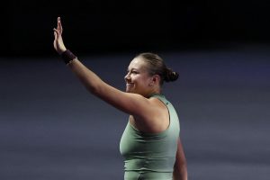 Menée d&rsquo;un set et un break de retard, Amanda Anisimova renverse Madison Keys aux Finales WTA
