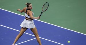 Sabalenka réussit son entrée face à Paolini
