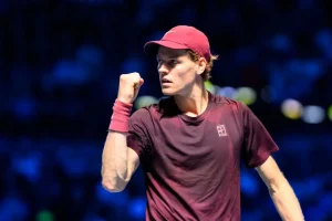 Sinner régale face à Auger-Aliassime en finale de Paris !