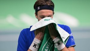 VIDEO. Tennis : énorme bourde et défaite expéditive… La soirée cauchemardesque des Bleus, déjà éliminés de la Coupe Davis