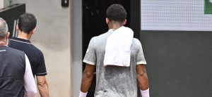 ATP – Rome > Arthur Fils, sur son abandon inquiétant à deux semaines de Roland-Garros : « Je vais parler avec l&rsquo;équipe et on va prendre des décisions »