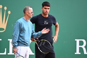 Après s&rsquo;être séparé de Juan Carlos Ferrero, Carlos Alcaraz garde Samuel Lopez comme entraîneur