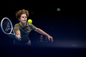 « Je monte toujours sur un court pour gagner » : Alexander Blockx file en demi-finale des ATP Next Gen Finals