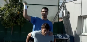 Vidéos, ATP > À peine séparé de Ferrero, Alcaraz n&rsquo;a pas l&rsquo;air malheureux…