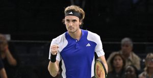 ATP, United Cup > Vainqueur de Fritz, Tsitsipas accroche enfin un top 10 : « Avant de me coucher, j&rsquo;ai visualisé ce que je devais faire pour l’emporter, j&rsquo;ai joué ce match mentalement dans ma tête. Je suis ravi que tout se soit déroulé comme prévu »