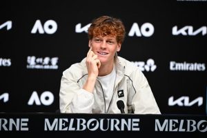 Jannik Sinner avant de viser le triplé à l&rsquo;Open d&rsquo;Australie : « Je vois les choses différemment quand elles ne vont pas dans la bonne direction »