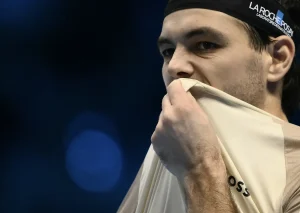 Le geste controversé de Fritz envers Baez • TennisTemple