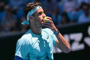 Musetti passe sur abandon pour son premier match à l&rsquo;Open d&rsquo;Australie 2026 • TennisTemple