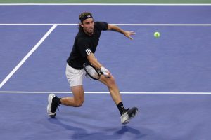 Stefanos Tsitsipas a envisagé de prendre sa retraite en 2025 à cause d&rsquo;une blessure persistante au dos