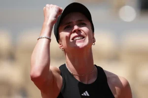 Svitolina met fin au parcours de Jovic et rejoint Wang Xinyu en finale • TennisTemple