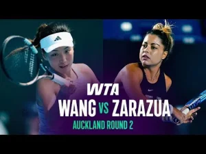 Xinyu Wang creuse profondément pour arrêter l&rsquo;assaut de Zarazua dans un duel acharné sur dur • TennisTemple