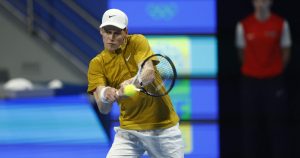 ATP Doha : Jannik Sinner sorti dès les quarts de finale par Jakub Mensik