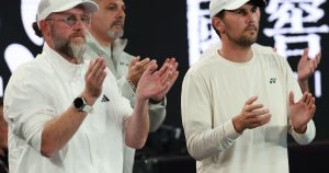 D&rsquo;indésirable sur le circuit à la consécration à Melbourne : qui est Stefano Vukov, le coach à succès d&rsquo;Elena Rybakina, suspendu l&rsquo;an dernier ?