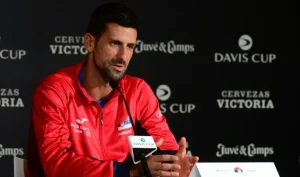 Le président serbe envoie un message à Djokovic • TennisTemple