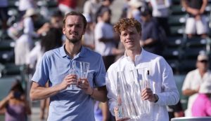 ATP – Indian Wells > Le très bel hommage de Sinner à Medvedev : « Je crois vraiment que le tennis a besoin de lui. C’est génial pour notre sport de le revoir jouer à ce niveau »