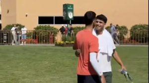 ATP – Indian Wells, Vidéos > Les retrouvailles plus qu&rsquo;émouvantes entre Alcaraz et Djokovic