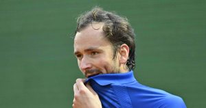 ATP, Insolite > Daniil Medvedev en pleine galère : « Aucun de mes bagages n&rsquo;est arrivé. J&rsquo;en aurais bien besoin pour jouer au Miami Open. Pouvez-vous m&rsquo;aider ? »