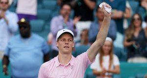 ATP – Miami > Benoît Maylin sur le Sunshine Double de Jannik Sinner : « Je me suis bien emmerdé. Il a battu un seul top 10 sur tout le mois de mars et n&rsquo;a pas encore affronté Carlos Alcaraz en finale cette année »