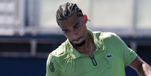 ATP, France > « Cela fait trois ans qu&rsquo;on nous explique qu&rsquo;Arthur Fils est un phénomène mais il se blesse parfois en ouvrant le placard de sa cuisine »