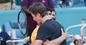 ATP – Miami > Le tombeur de Carlos Alcaraz déjà au tapis, battu par la sensation du tournoi