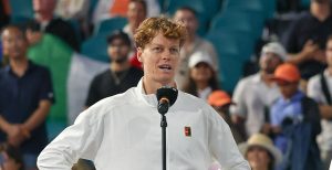 ATP – Miami > L&rsquo;immense classe de Jannik Sinner envers un personnage important du circuit, au bord des larmes : « Je n&rsquo;étais même pas né quand tu as commencé »