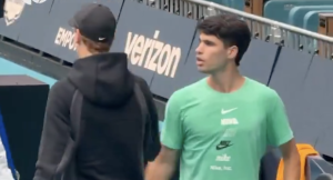 ATP – Miami, Vidéos > Le geste d&rsquo;Alcaraz envers Sinner deux jours après son sacre à Indian Wells