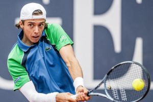 Arthur Cazaux rattrapé par ses douleurs au coude droit face à Frances Tiafoe à Miami : « Je prenais des grandes décharges »